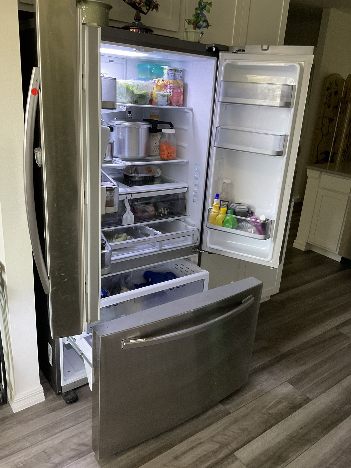 Refrigerator