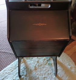 Mahogany Embroidery Or Yarn Dresser