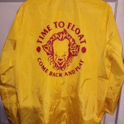 Pennywise IT Chapter 2 Yellow Clown Windbreaker Size Small Fits Like Medium