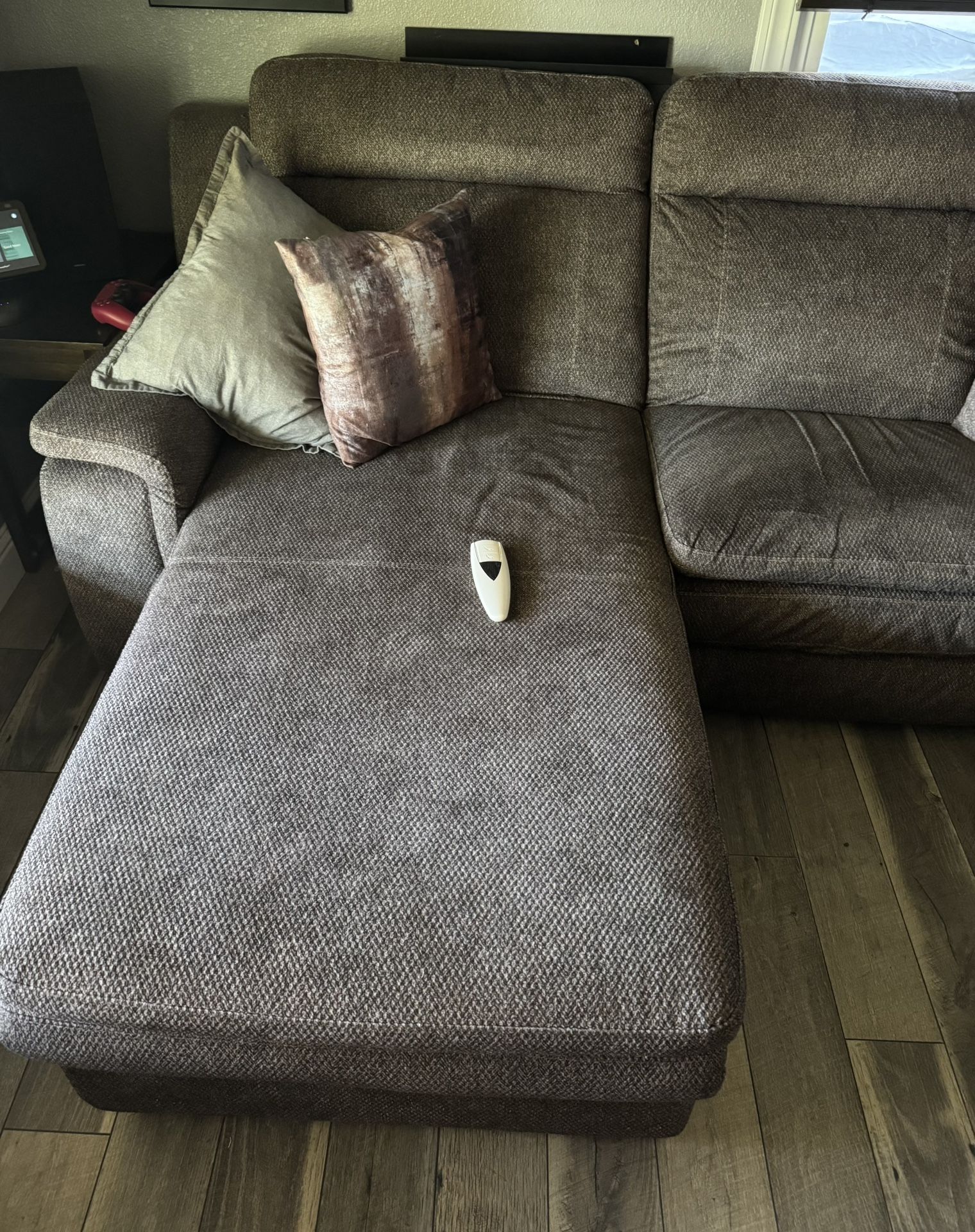 Sectional Recliner With Chase Bed