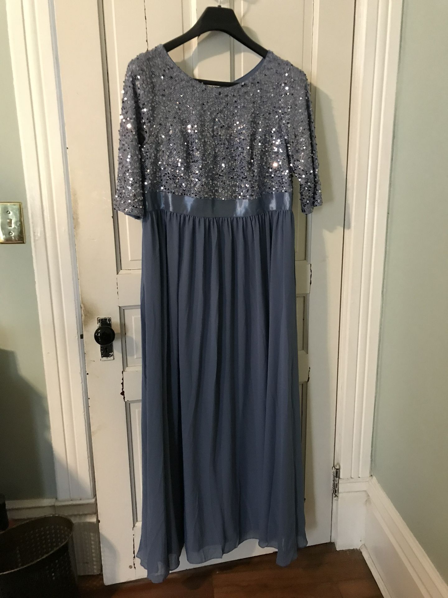 NEW Beautiful Prom, Formal Maxi Dress 