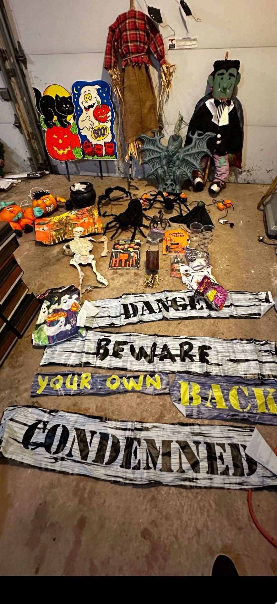 Halloween Decorations Set