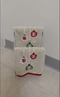 Towel holder like new 