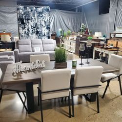 Beautiful 6 Pc Dining Set With 6 White Fabric Chairs (New)