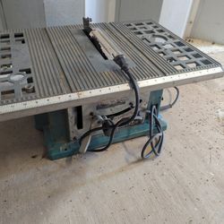 Makita Table Saw