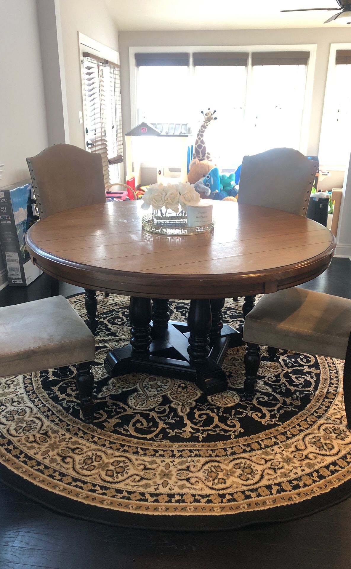 Four chair wooden dining table