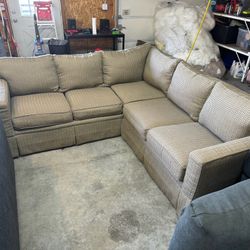 Super Comfy Corner Sectional Couch “WE DELIVER”