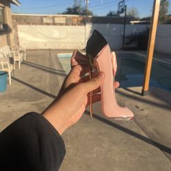 Carolina Herrera Good Girl Blush Bowtastic 