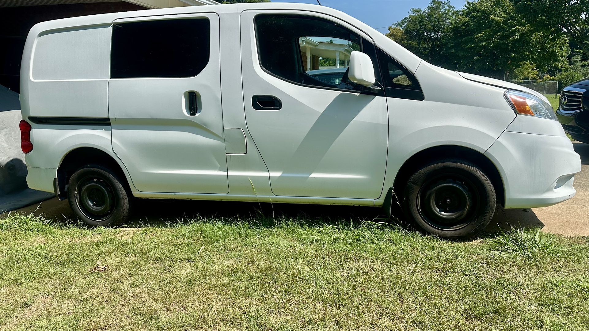 2017 Nissan Nv200