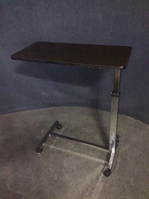 Overbed table