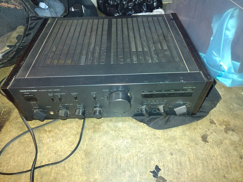 Onkyo Integra Amplifier