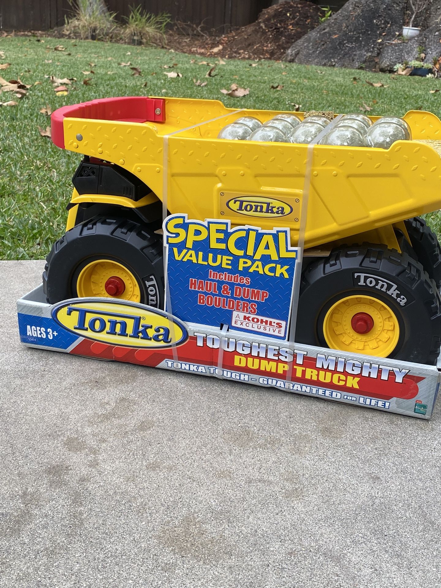 Tonka Toughest Mighty Dump Truck **Brand New**