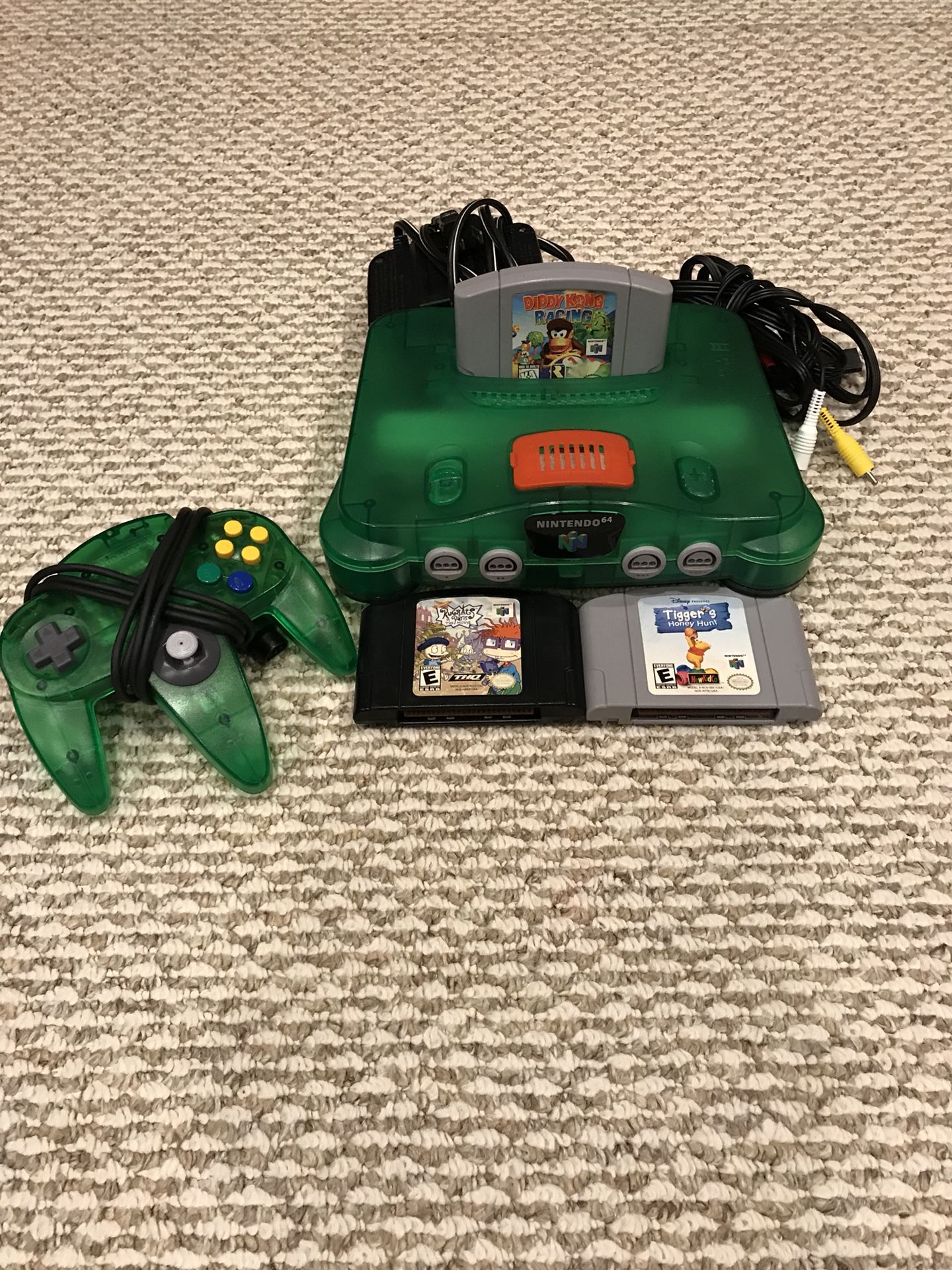 N64 jungle green with games