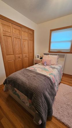 Twin Size Bed with Bookcase Headboard  & Modern Nightstand