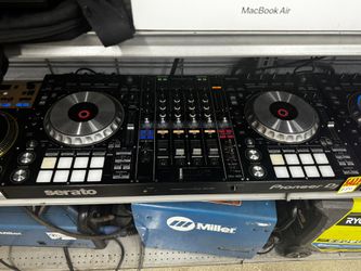 Pioneer DDJ-SZ Turntable W/Cas