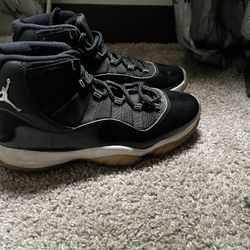 Jordan 11s 