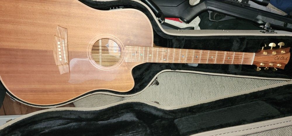 COLE CLARK FAT LADY ACOUSTIC ELECTRIC GUITAR