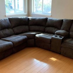 Like New Gray Reclining Sectional