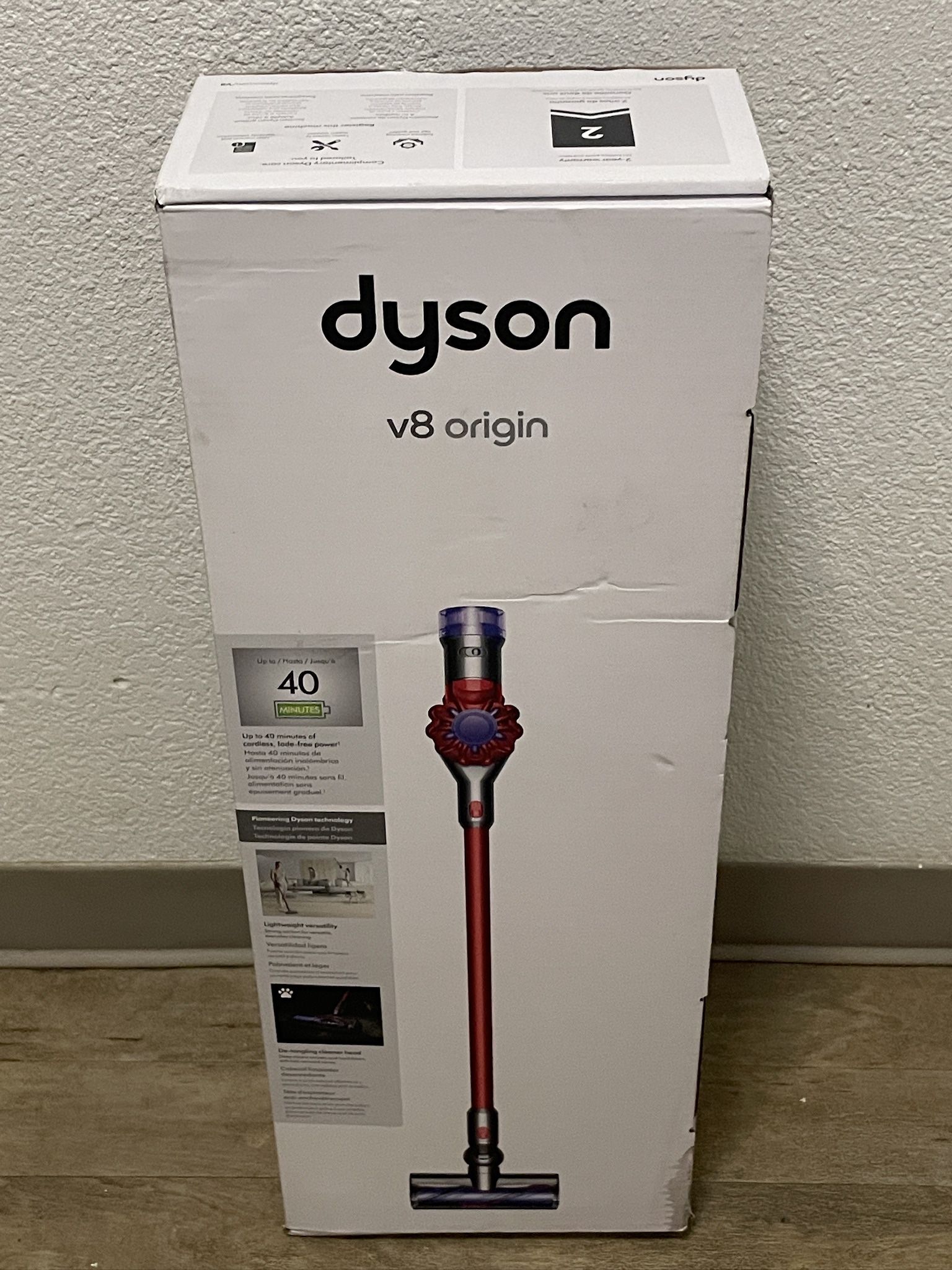 Dyson V8 Vacuum *NEW*