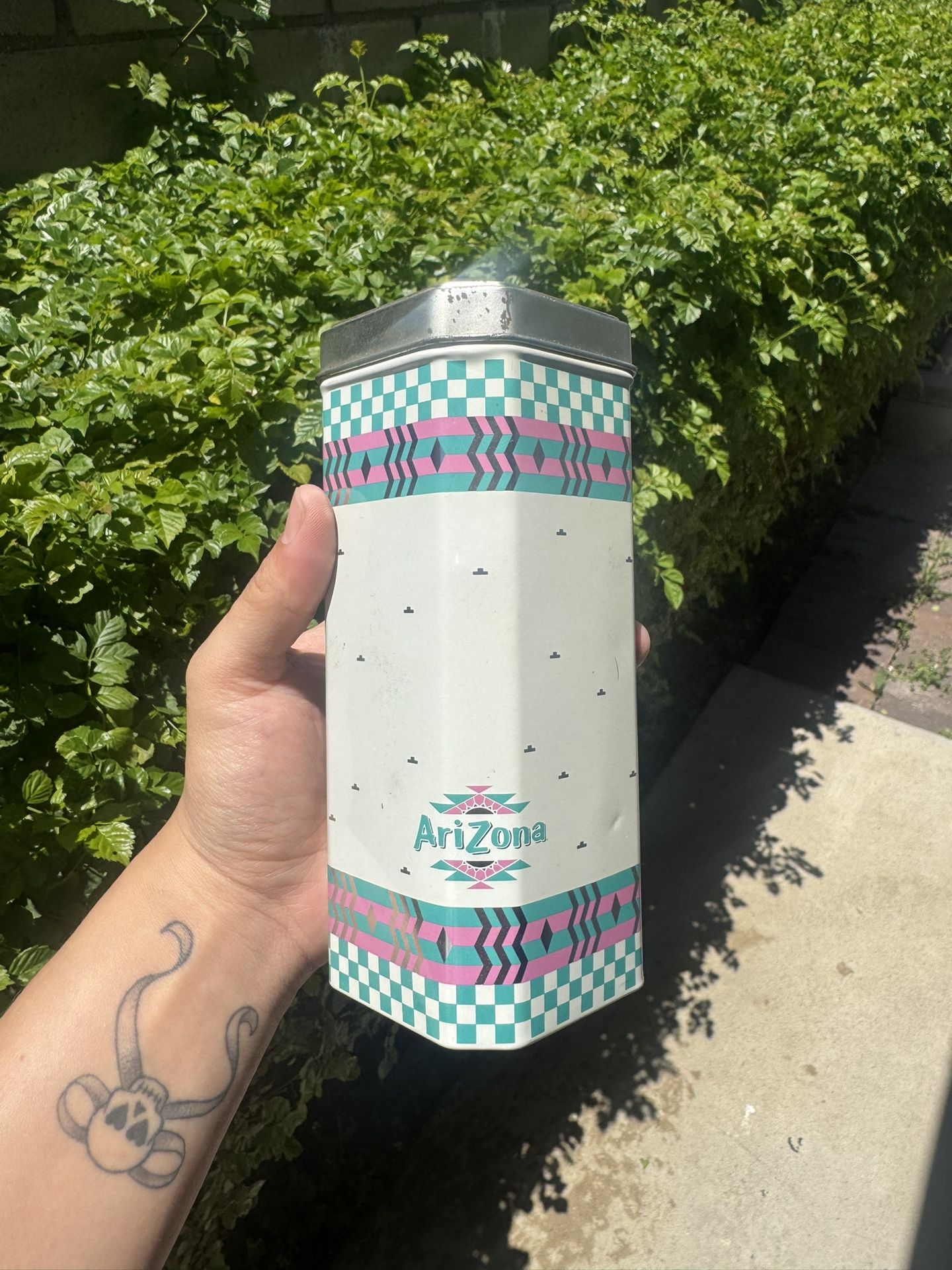 Vintage Arizona Sweet Tea tin -1980 era
