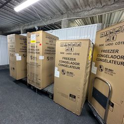 Frigidaire 18 cu ft frost free upright freezer