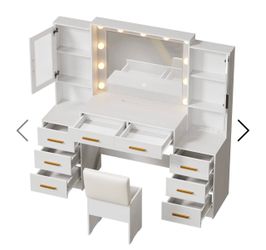 Makeup desk
