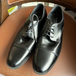 Shoes Van Heusen Size 8.5// Size 8 1/2