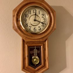Vintage Regulator Classic Manor Quartz Clock Good Condition 