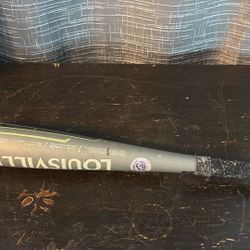 LOUISVILLE BASEBALL BAT