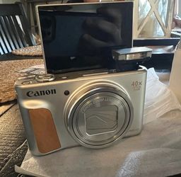 Canon Camera SX 740