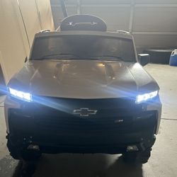 White Chevy Silverado 12 V Ride On