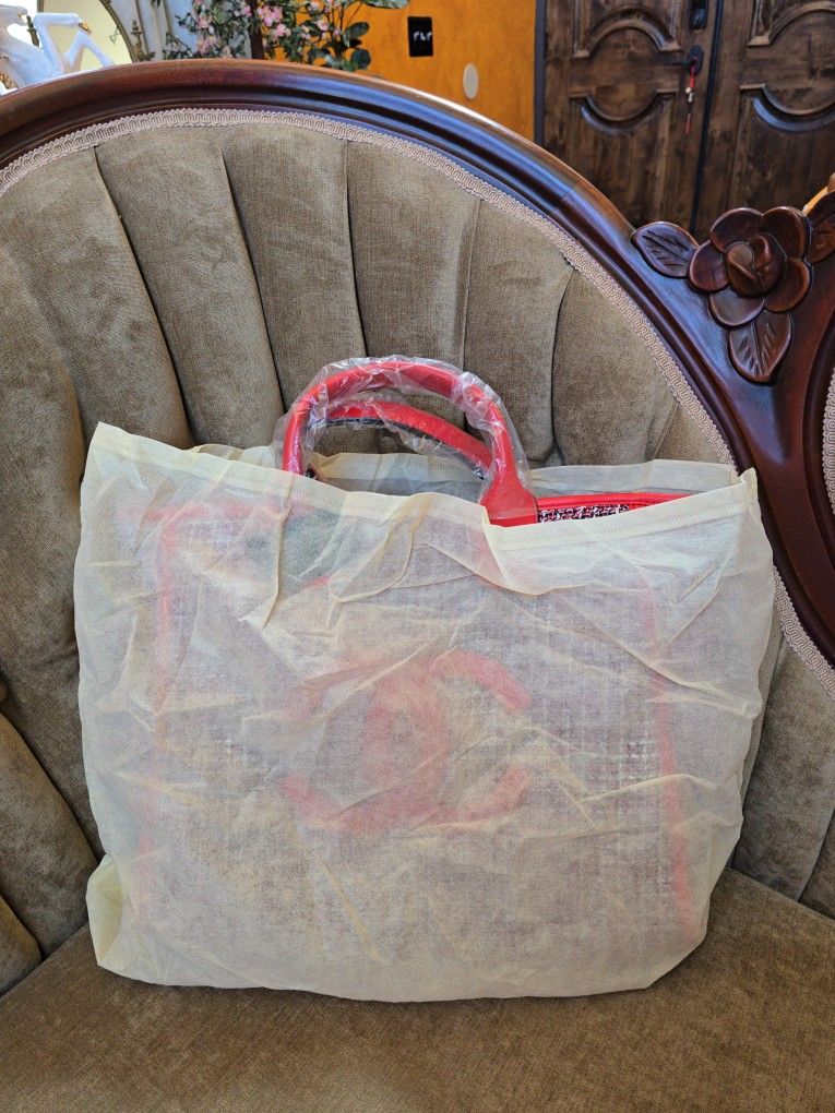 Red Purse