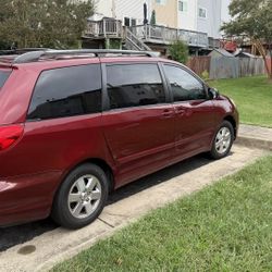 2006 Toyota Sienna LE