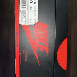 Jordan 1 & Jordan 4 Size 9.5 & 10