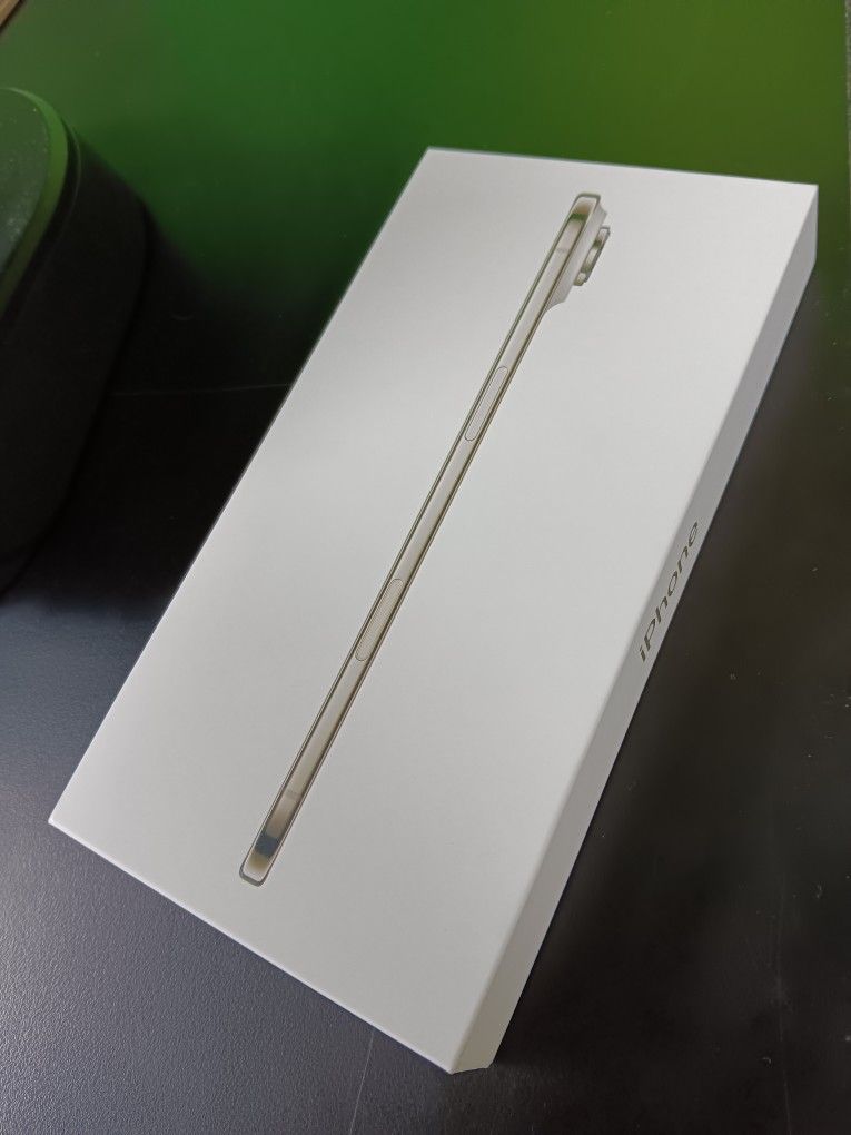 (SEALED) iPhone AIR GOLD 256gb