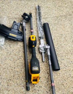 DEWALT FLEXVOLT 60- Volt MAX Lithium-lon Electric Cordless Attachment Capable String Trimmer Head