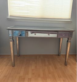 Mirrored Vanity Table with Drawers - Chair included