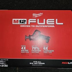 Milwaukee M12 12-Volt Fuel Lithium-Ion Brushless Cordless HACKZALL Kit