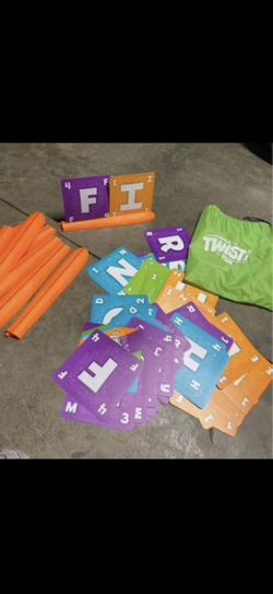 Large version of Scrabble up to six players