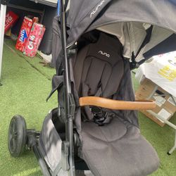 NUNA STROLLER 