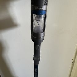 Shark duo Detect cordless vacuum