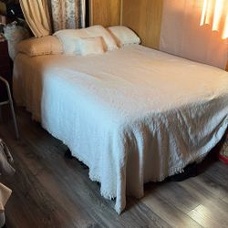 Queen Size Bed Frame And Mattress 