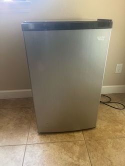 Arctic King Mini Fridge – $80 OBO
