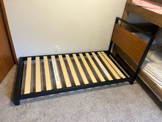Twin bed