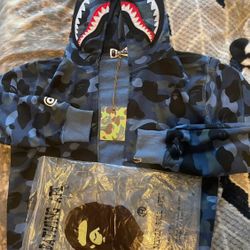 Bape Hoodie Blue 