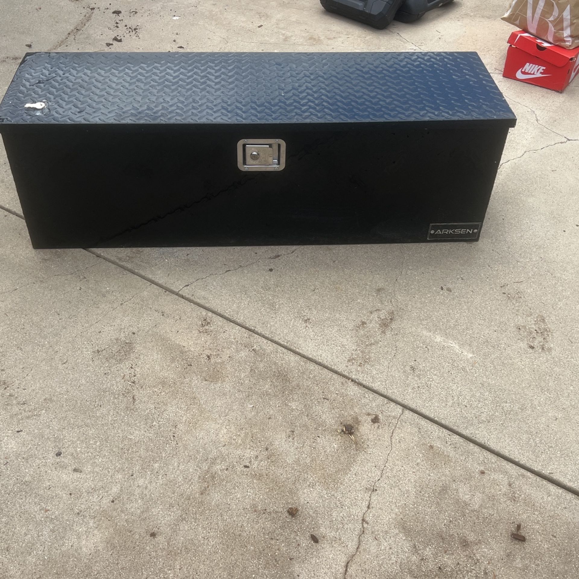 Metal Storage Bin