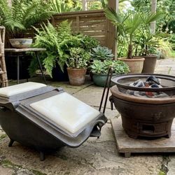 Vintage Cast Iron Coal Scuttle / Fireplace Coal Hod – Industrial Antique