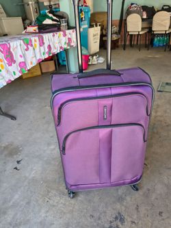 Skyline Purple Spinner Luggage Suitcase