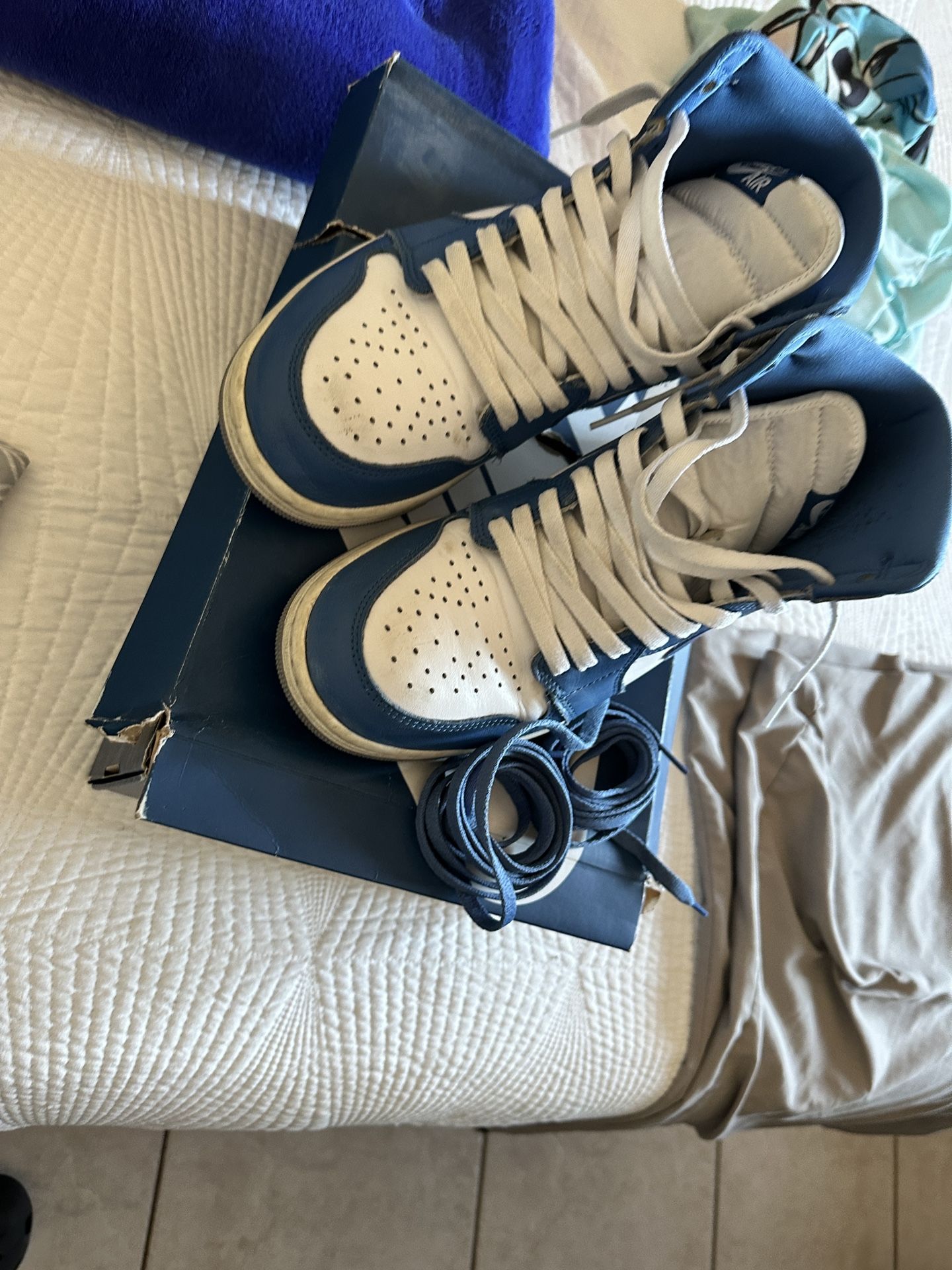 Air Jordan 1