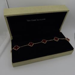 5 motif 18k bracelet “Carnelian”